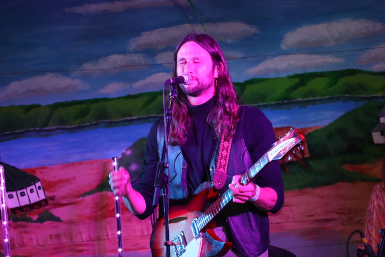 Shaking it up at the Salt Shaker Local news